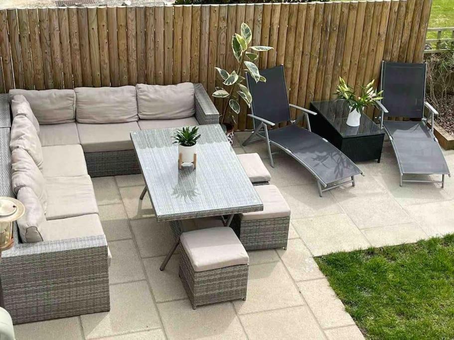 Modern 4 Bedroom House In Weymouth Sunny Corner Εξωτερικό φωτογραφία