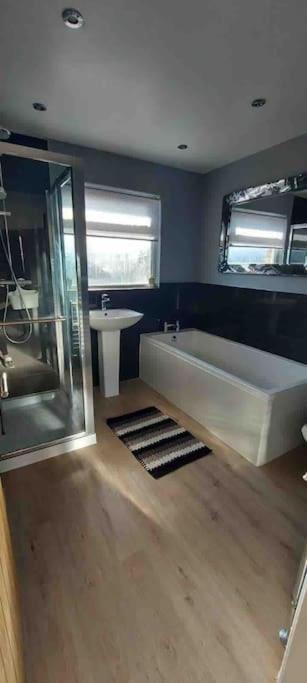 Modern 4 Bedroom House In Weymouth Sunny Corner Εξωτερικό φωτογραφία