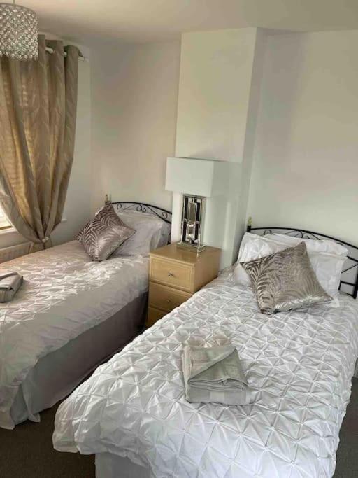 Modern 4 Bedroom House In Weymouth Sunny Corner Εξωτερικό φωτογραφία